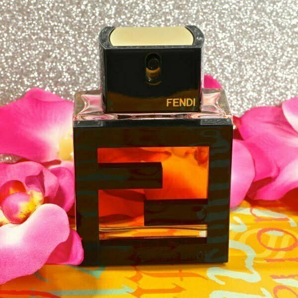 عطر ادکلن فَن دی فندی اسولوتو مردانه-Fan di Fendi Assoluto