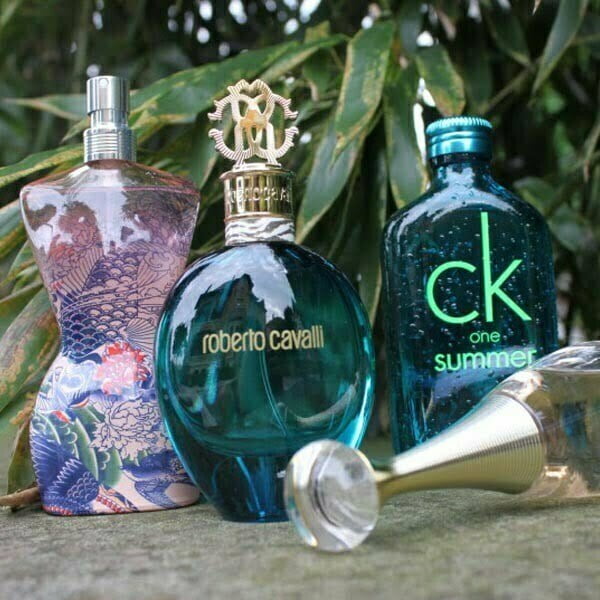 عطر ادکلن روبرتو کاوالی آکوا-Roberto Cavalli Acqua